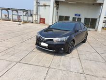 2015 Toyota Corolla Altis 1.8 V Sedan hitam dp 40 jt saja pajak panjang