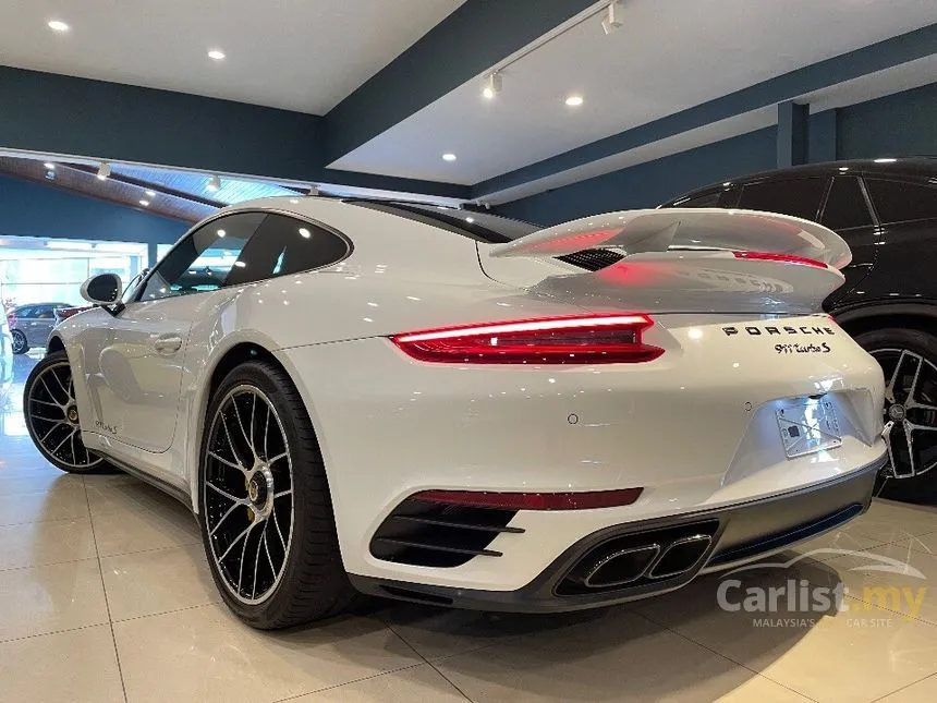 2018 Porsche 911 Turbo S Coupe