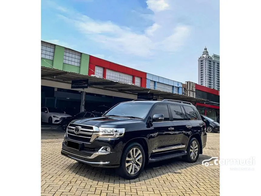 2019 Toyota Land Cruiser 200 VX-R SUV
