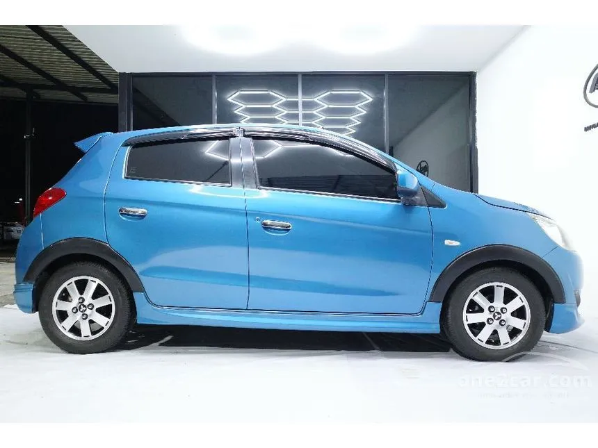 2013 Mitsubishi MIRAGE GLS Hatchback