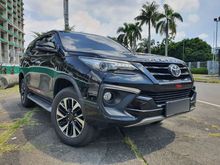Toyota Fortuner VRZ NIK 2017 Hitam KM 28ribuan