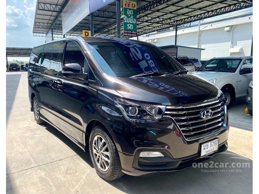 Hyundai H-1 2019 Deluxe 2.5 in กรุงเทพและปริมณฑล Automatic Van สีน้ำตาล ...