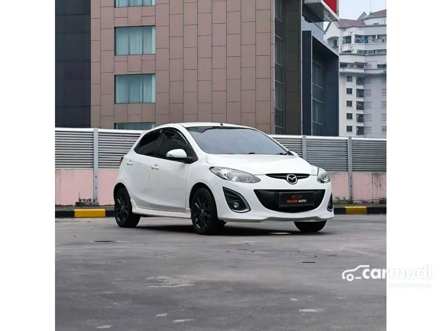 Jual Mobil Mazda 2 2013 RZ 1.5 di DKI Jakarta Automatic Hatchback Putih Rp 108.000.000