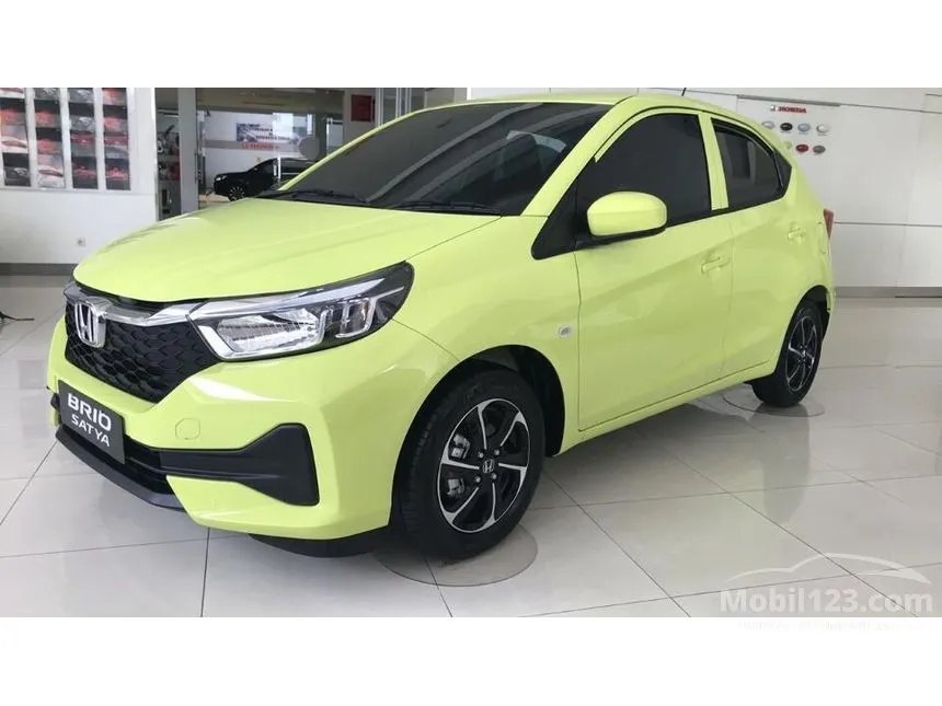 Jual Mobil Honda Brio 2024 RS 1.2 di DKI Jakarta Automatic Hatchback Kuning Rp 172.300.000