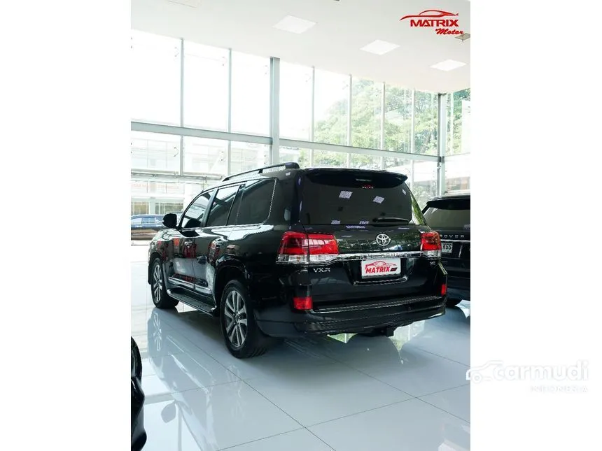 2018 Toyota Land Cruiser 200 VX-R SUV