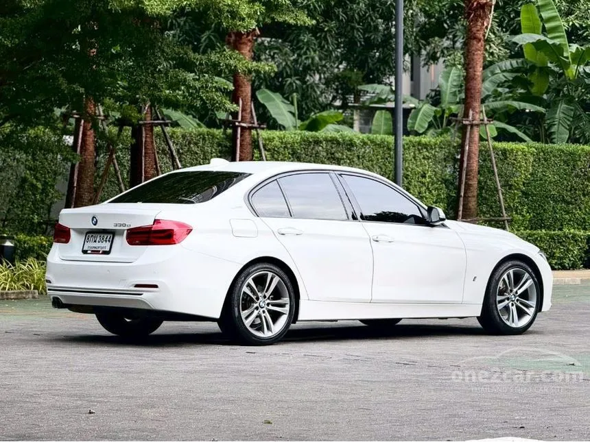 2019 BMW 330e Sport Sedan