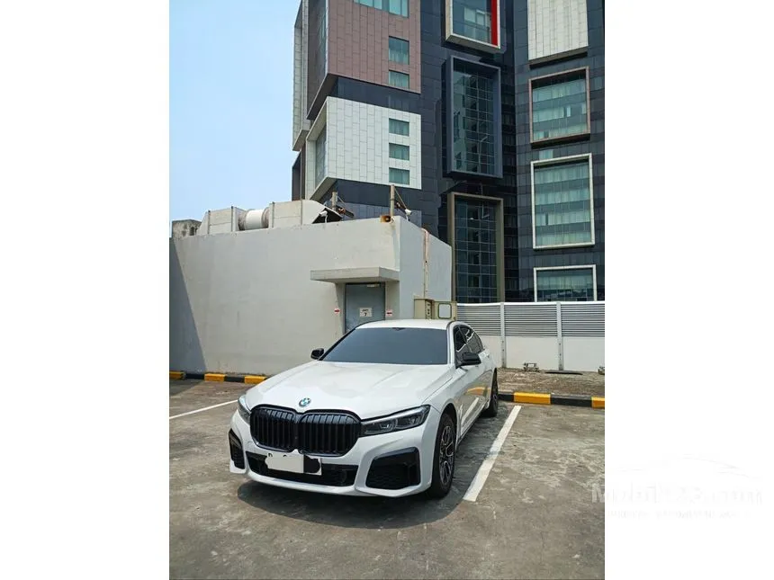 2010 BMW 730Li Comfort Sedan