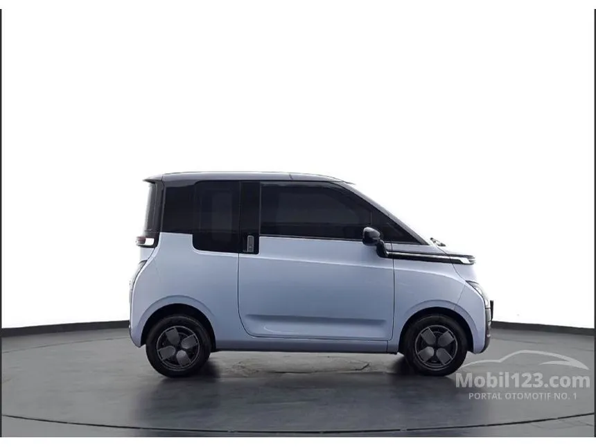 2022 Wuling Air EV Long Range + Charging Pile Hatchback