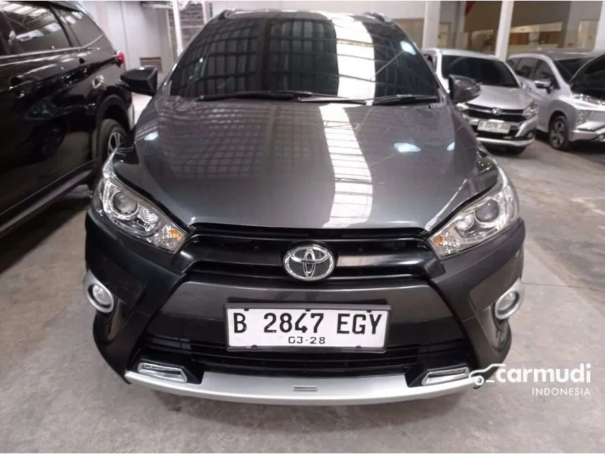 Jual Mobil Toyota Yaris 2017 TRD Sportivo Heykers 1.5 di DKI Jakarta Automatic Hatchback Abu