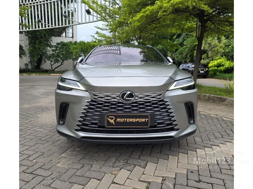 Jual Mobil Lexus RX 350h 2023 Luxury 2.5 di DKI Jakarta Automatic SUV Abu