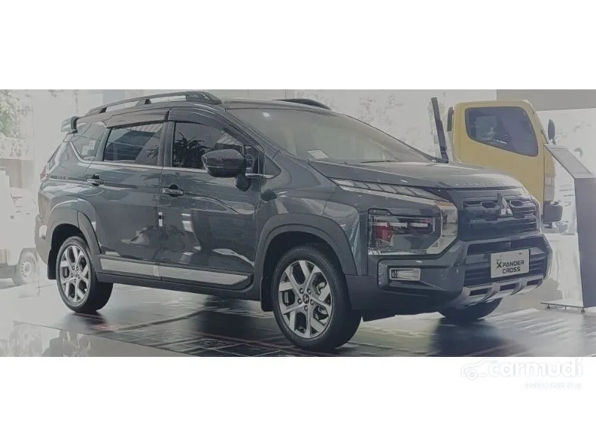 Jual Mobil Mitsubishi Xpander 2023 CROSS 1.5 di Jawa Barat Manual Wagon Hitam Rp 291.750.000