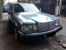 1987 Mercedes-Benz 300E 3.0 Sedan