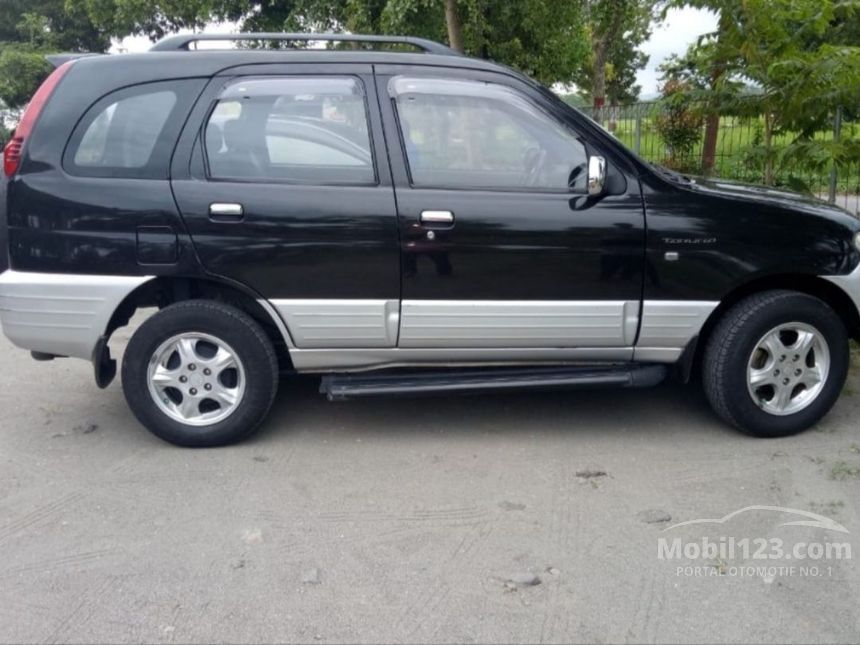 Jual Mobil Daihatsu Taruna 2004 Csx 1 5 Di Jawa Timur Manual Suv Hitam Rp 75 000 000 5734493 Mobil123 