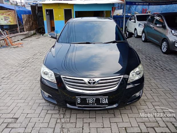  Jual  Beli Mobil  Sedan Bekas Jogja 