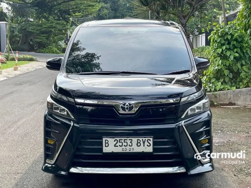 Jual Mobil Toyota Voxy 2018 2.0 di Banten Automatic MPV Hitam Rp 300.000.000
