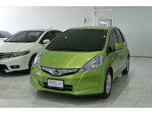 2013 Honda Jazz 1.3 (ปี 08-14) Hybrid Hatchback AT
