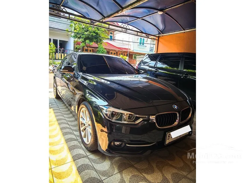 Jual Mobil BMW 320i 2016 Sport 2.0 di DKI Jakarta Automatic Sedan Hitam Rp 335.000.000