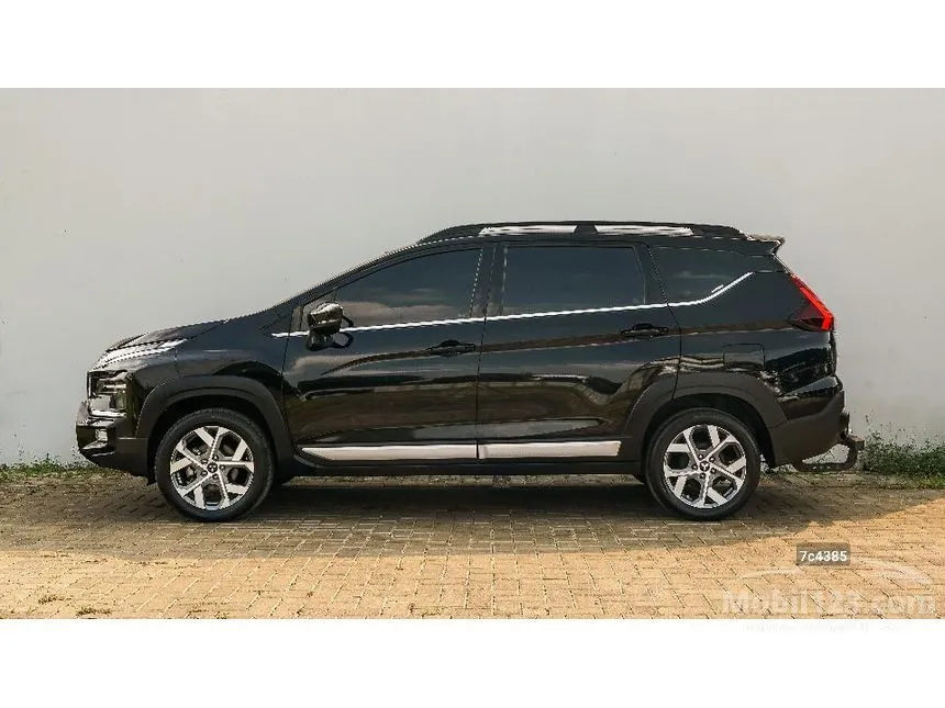 2023 Mitsubishi Xpander Cross Premium MPV