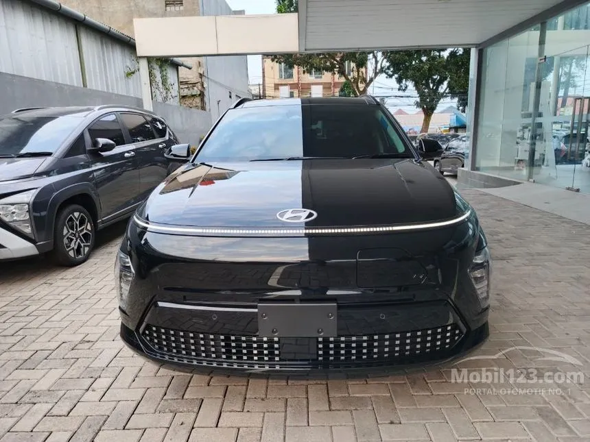 Jual Mobil Hyundai Kona 2024 Electric Long Range Signature di Jawa Tengah Automatic Wagon Hitam Rp 565.000.000