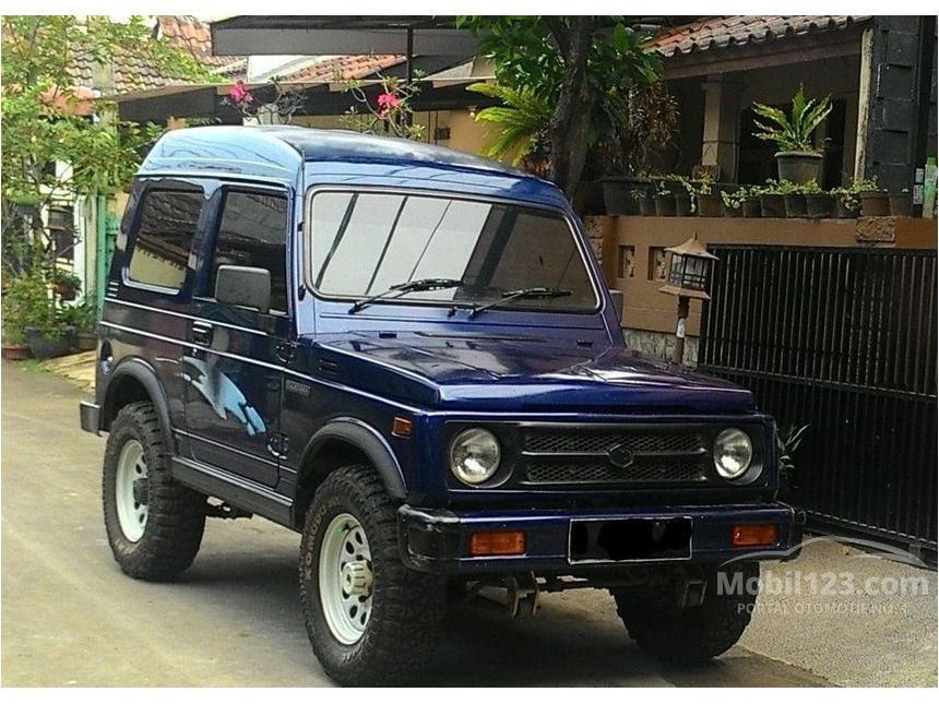 Jual Mobil  Suzuki  Katana  2000 GX 1 0 di Banten Manual 