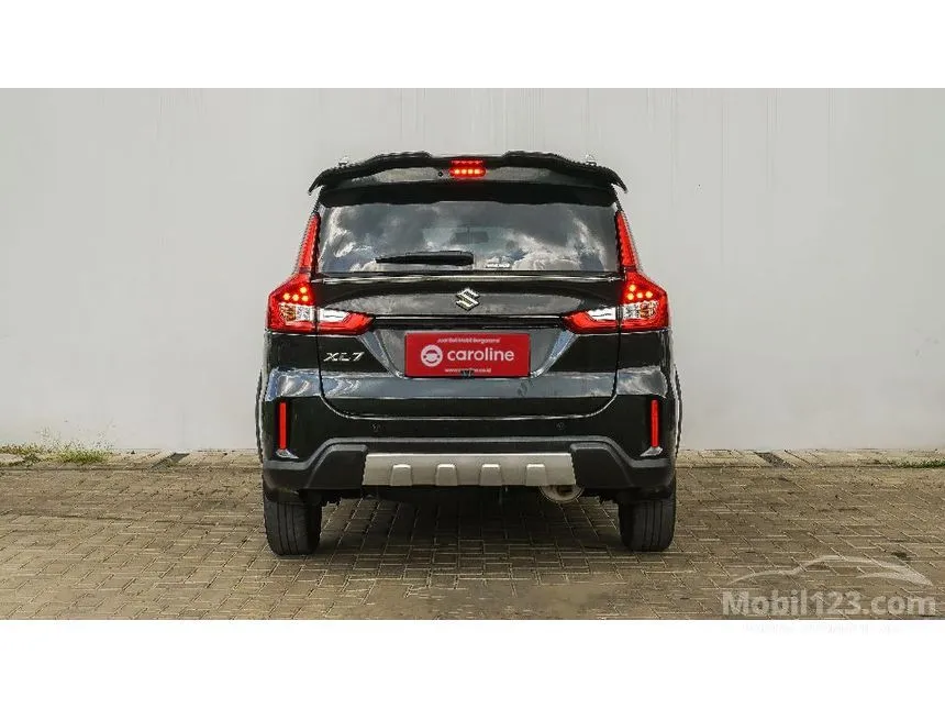 2023 Suzuki XL7 Zeta SUV