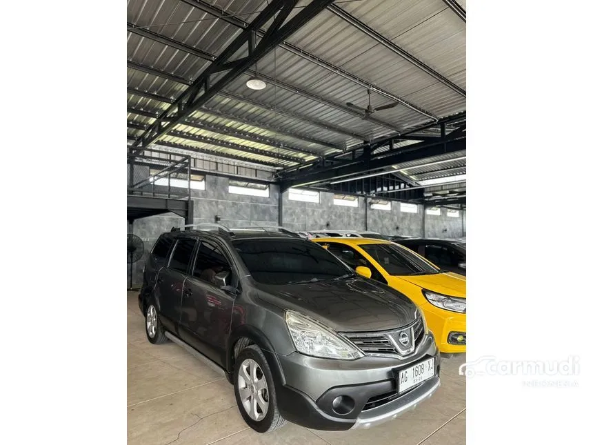 Jual Mobil Nissan Grand Livina 2017 X