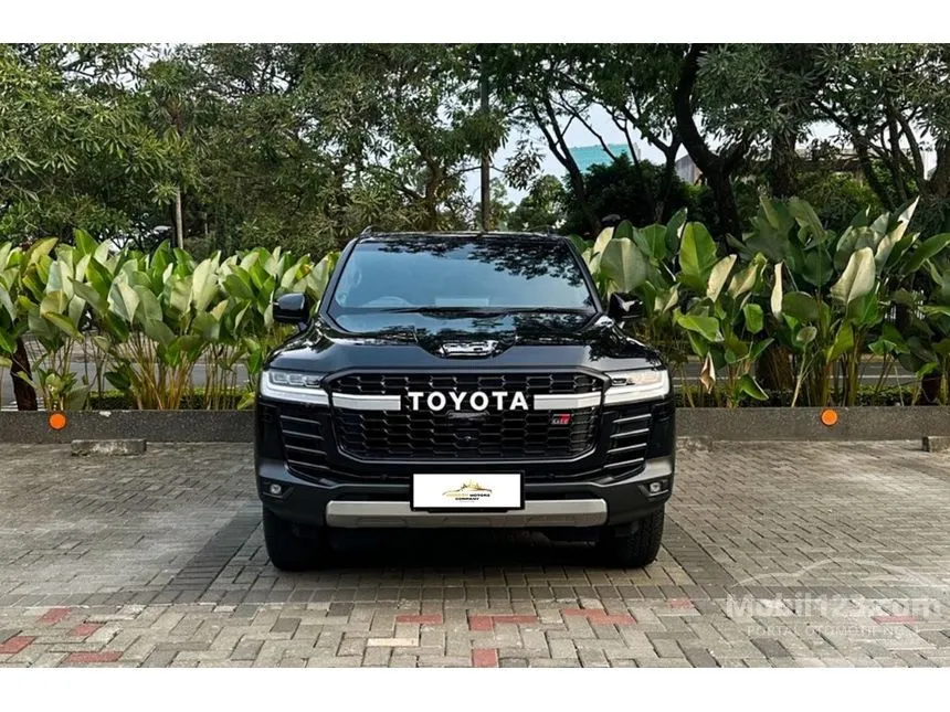 2023 Toyota Land Cruiser 300 GR-S SUV