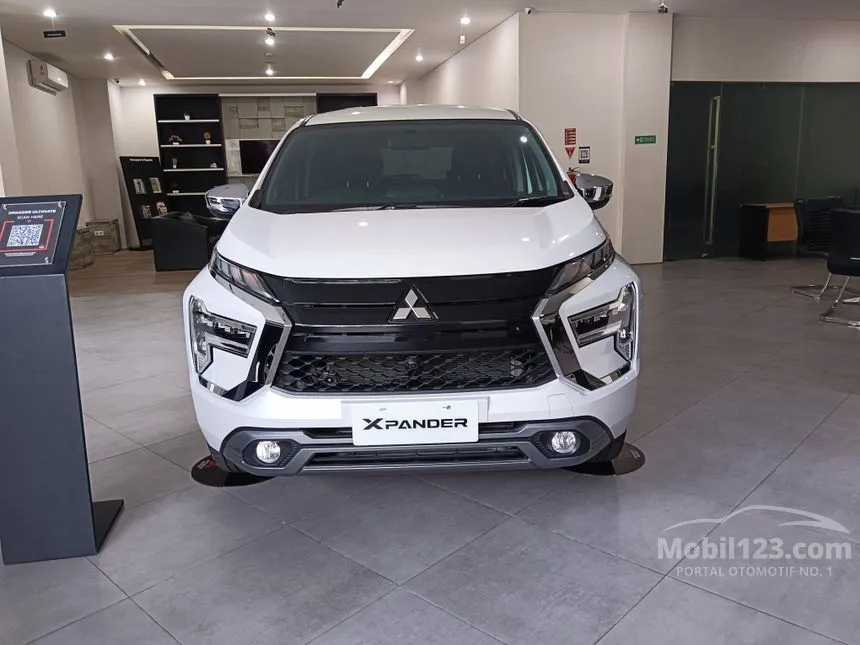 Jual Mobil Mitsubishi Xpander 2024 ULTIMATE 1.5 di Jawa Barat Automatic Wagon Putih Rp 295.000.000