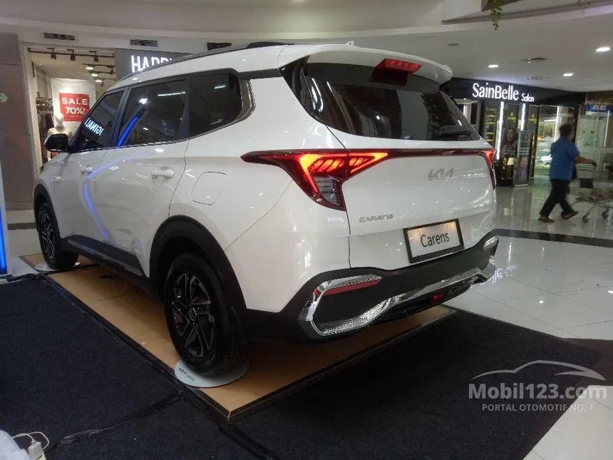 Jual Mobil KIA Carens 2024 Premiere 1.5 di DKI Jakarta Automatic MPV Putih Rp 420.000.000