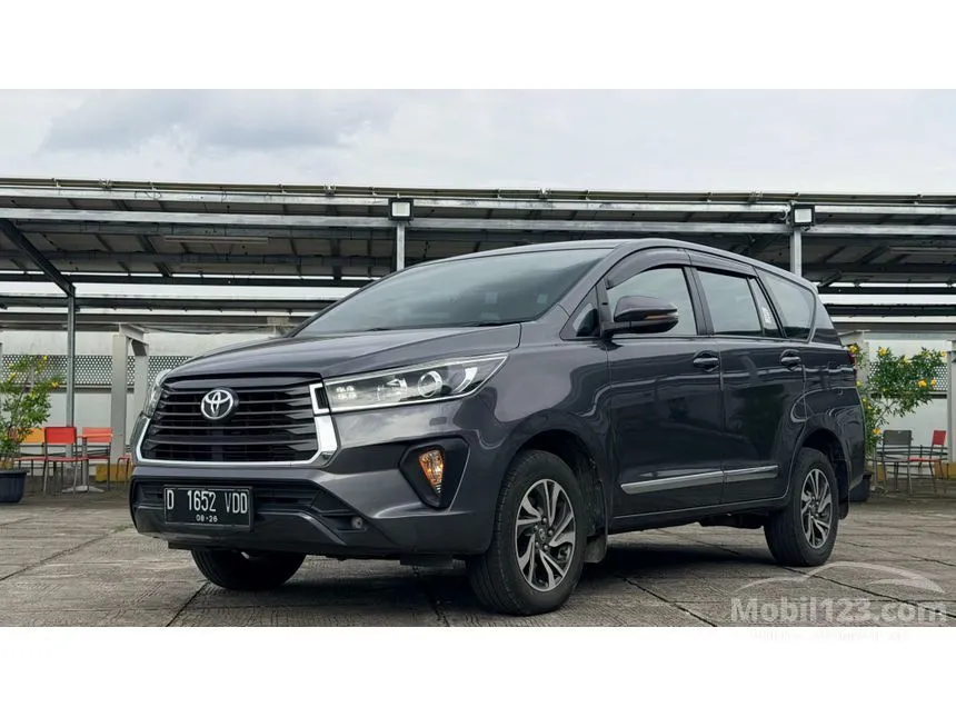 2021 Toyota Kijang Innova V MPV
