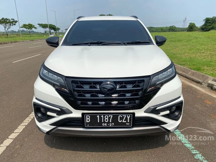 Jual Mobil Toyota Rush 2022 S GR Sport 1.5 di Banten Automatic SUV Putih Rp 223.000.000