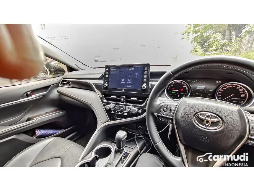 2021 Toyota Camry Hybrid Sedan