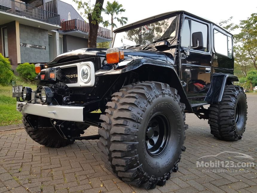 Jual Mobil  Toyota Land  Cruiser  1978 Hardtop 4 2 4 2 di 