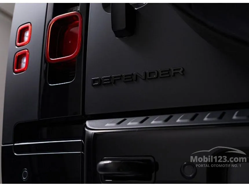 2025 Land Rover Defender 90 X-Dynamic SE P400 SUV
