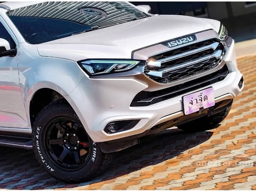 2021 Isuzu MU-X Ultimate SUV