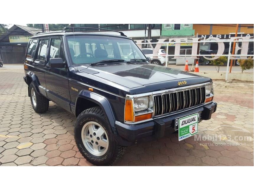  Jual Mobil Jeep Cherokee  1994 4 0 di Jawa Barat Automatic 