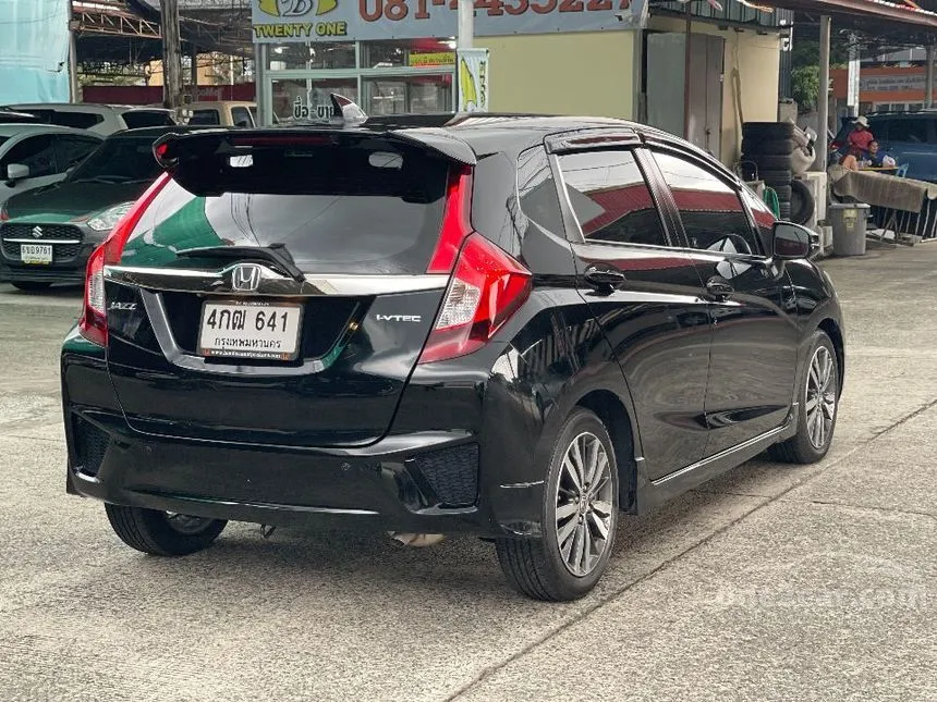 2015 Honda JAZZ SV Hatchback
