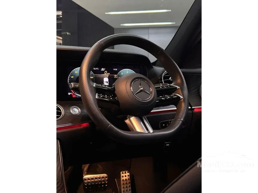 2022 Mercedes-Benz E300 AMG Line Sedan