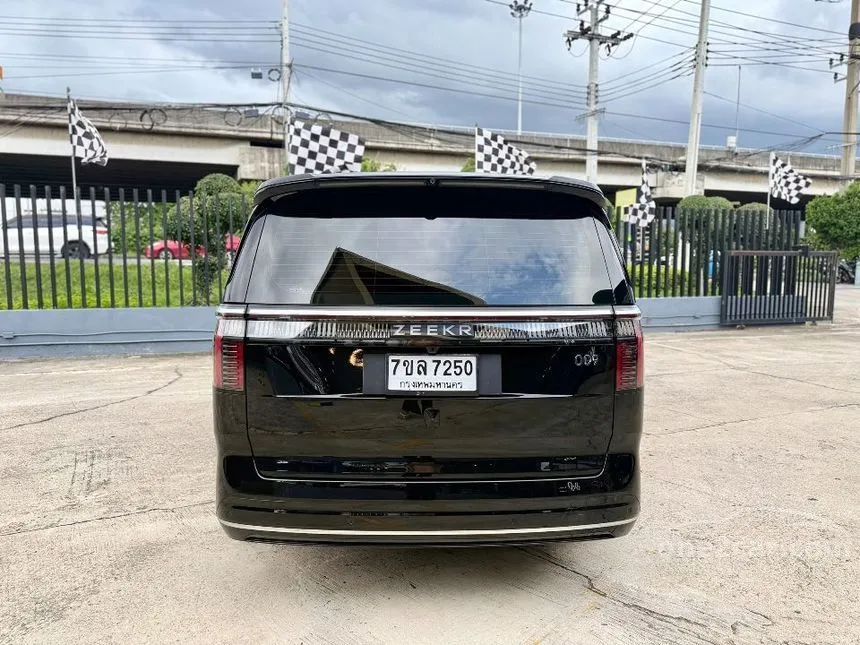 2025 ZEEKR 009 Flagship Van