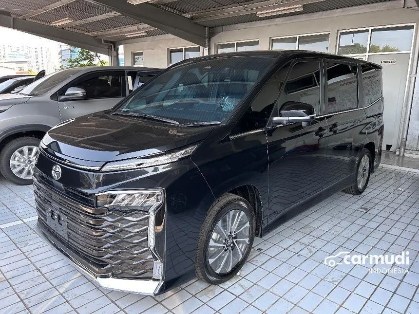 2024 Toyota Voxy Van Wagon