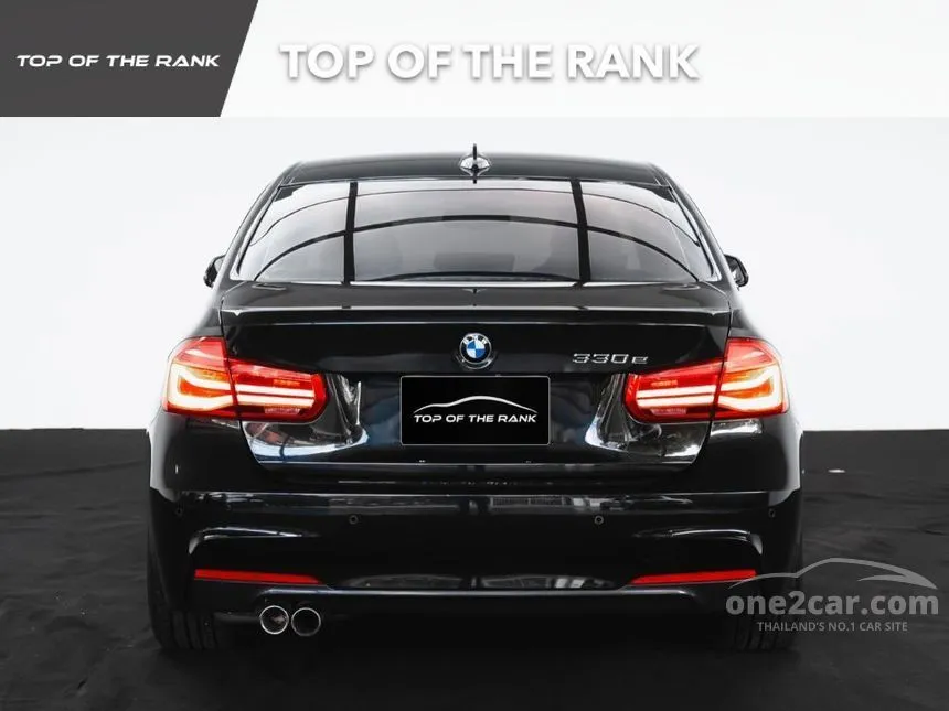 2019 BMW 330e M Sport Sedan