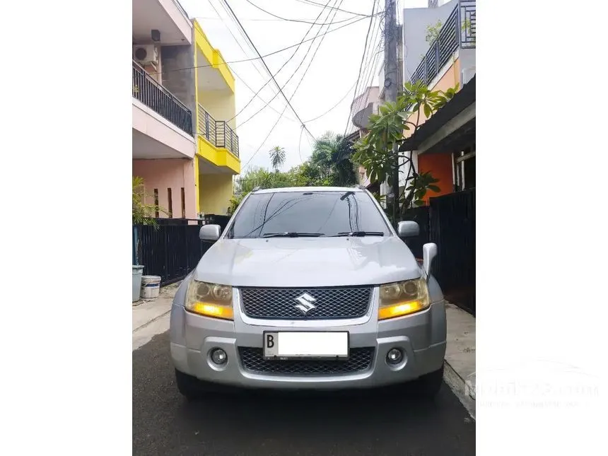 Jual Mobil Suzuki Grand Vitara 2006 JLX 2.0 di DKI Jakarta Automatic SUV Silver Rp 77.000.000