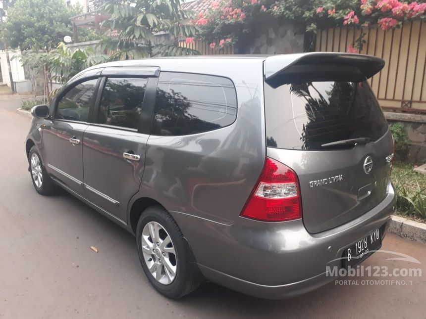 Jual Mobil  Nissan  Grand  Livina  2013 Ultimate  1 5 di DKI 