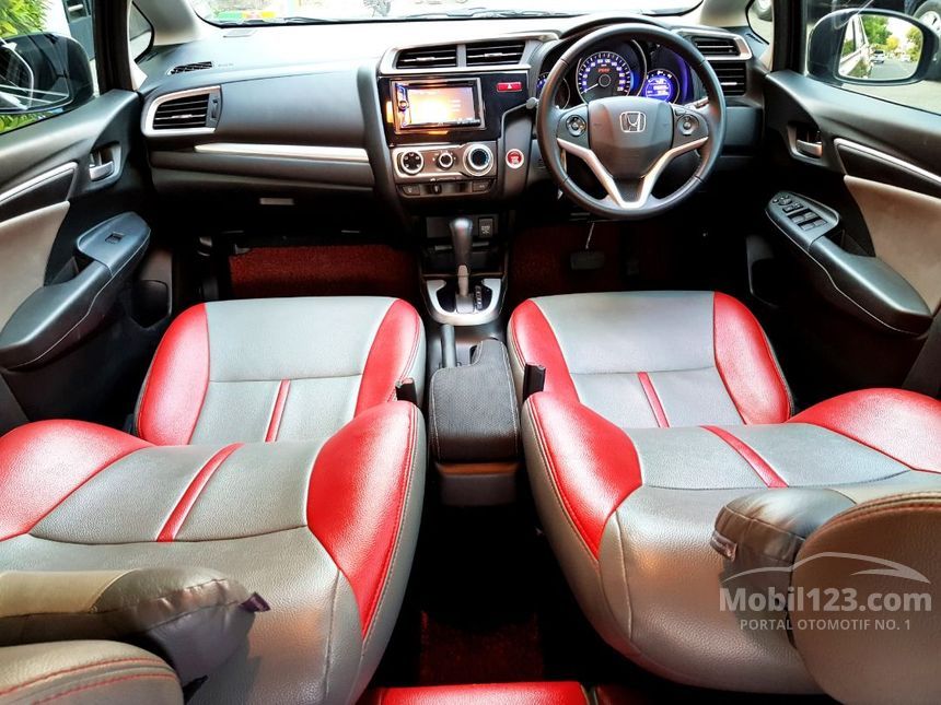 Jual Mobil  Honda Jazz  2021 RS 1 5 di Jawa  Timur  Automatic 