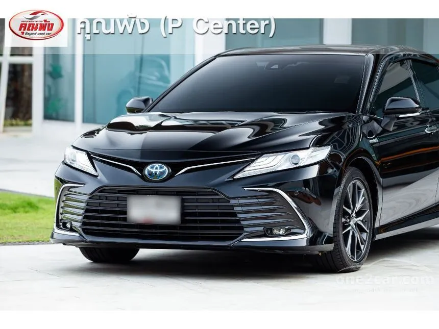 2022 Toyota Camry HEV Premium Sedan