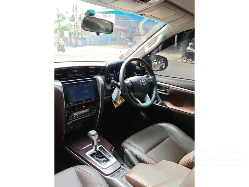 2019 Toyota Fortuner VRZ TRD 4X2 SUV