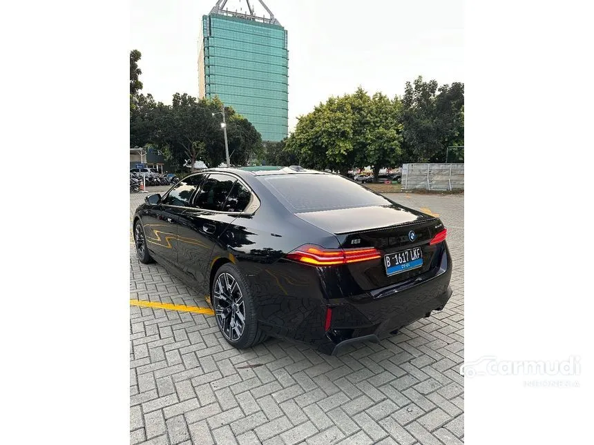 2024 BMW i5 eDrive40 M Sport Sedan