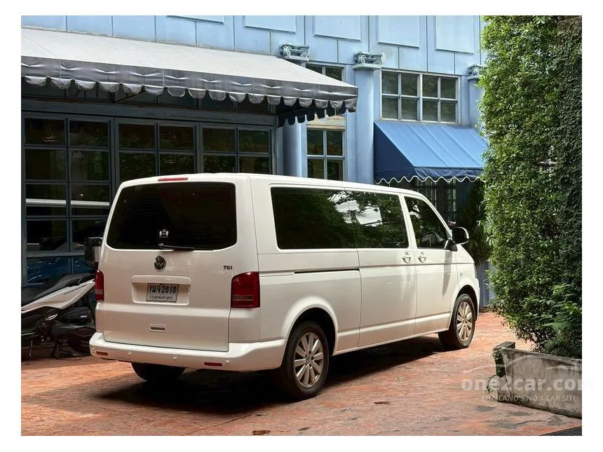 2012 Volkswagen CARAVELLE TDi Van