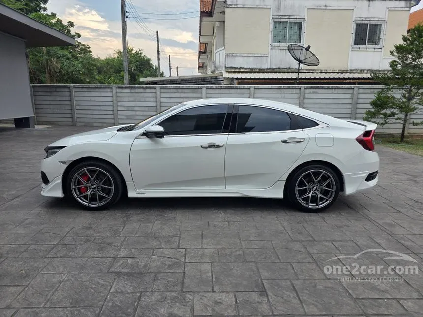 2017 Honda CIVIC Turbo RS Sedan