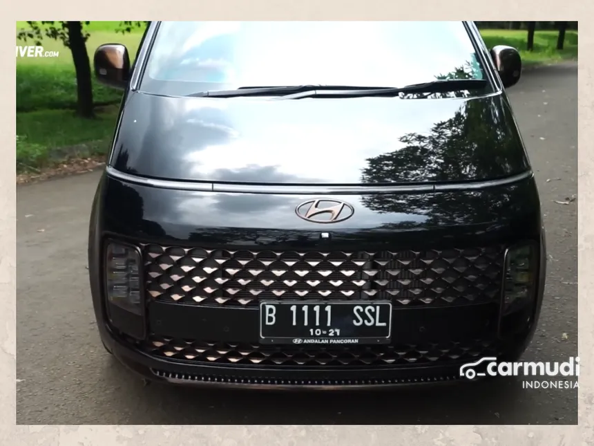 Jual Mobil Hyundai Staria 2024 Signature 9 2.2 di DKI Jakarta Automatic Wagon Hitam Rp 831.600.000